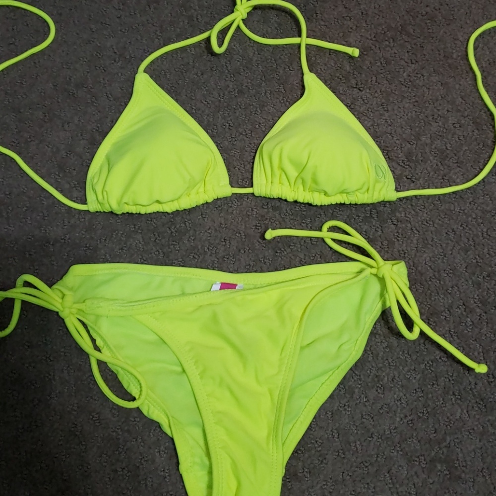 Swim suit